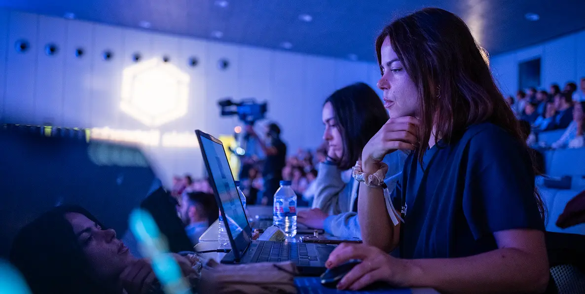 Formación gratuíta con Raiola Networks