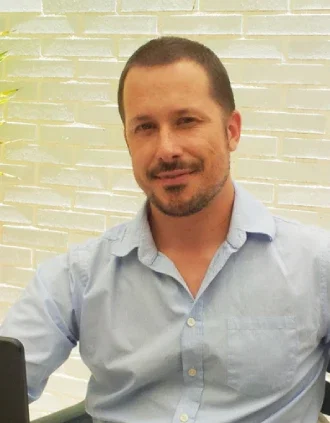 Álex Navarro